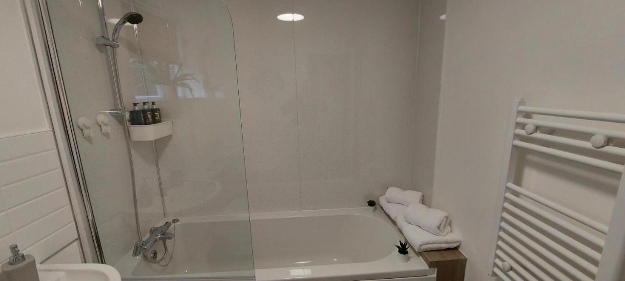 The Tackeroo Suite Hednesford Extérieur photo